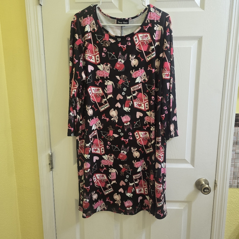 Black and Pink Dress Works Dog & Hearts Dress with 3/4 Sleeves and Crew Neck XXL